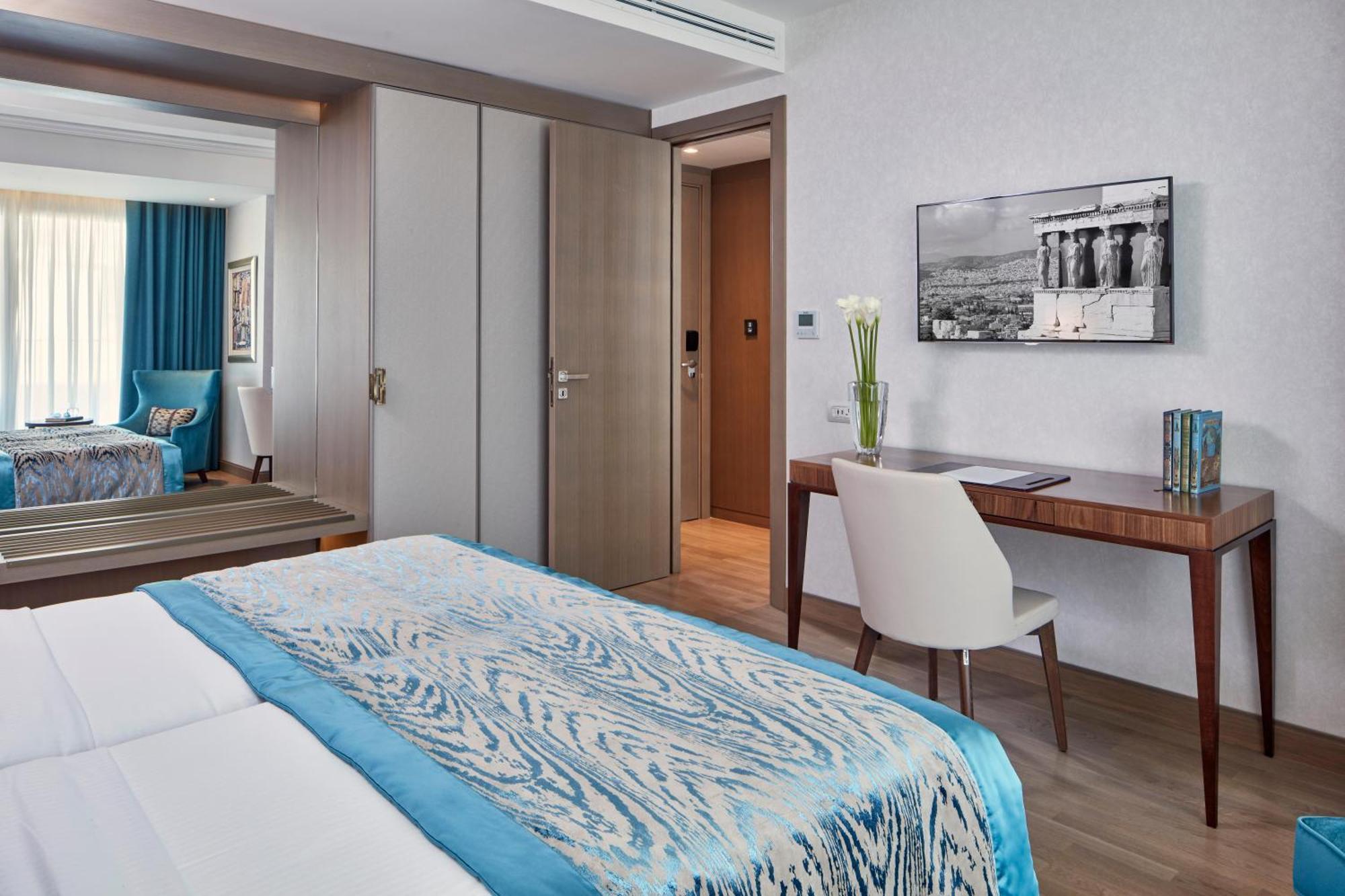 Hotel Electra Metropolis 5*